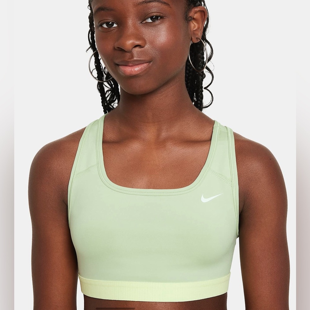 NEW Nike Big Girls Swoosh Sports Bra in Honeydew size Medium NWT Dri-Fit